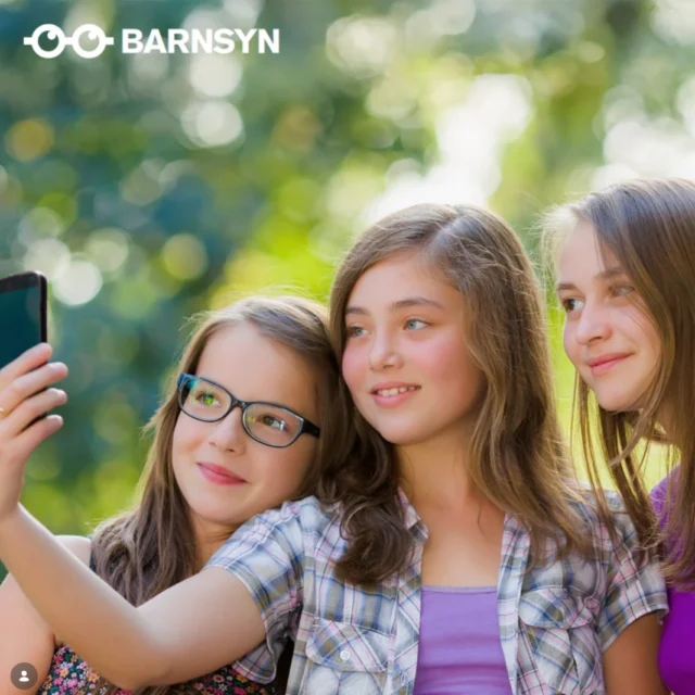 ✨ HOYA Vision Care og CooperVision har sammen utviklet initiativet BARNSYN, med mål om å øke kunnskapen og bevisstheten rundt barns syn. Vi ønsker å nå ut til ansatte, foreldre og pårørende for å gi dem verktøy til å påvirke barns fremtidige øyehelse. Vårt håp er at BARNSYN skal bidra til økt innsikt, slik at flere barn får riktig hjelp i tide og kan delta fullt ut i hverdagen – uten at synet begrenser dem 💜 

#barnsyn #childrenseyehealth
